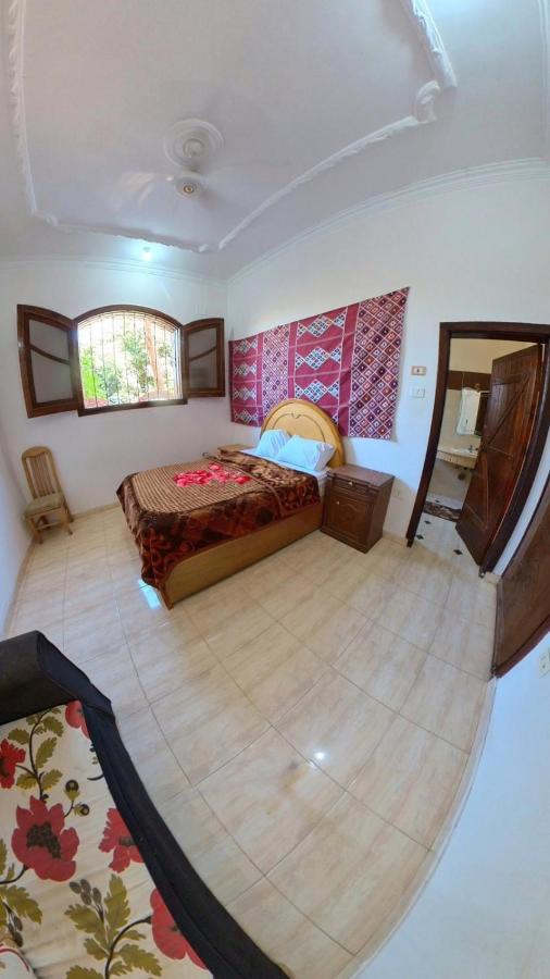 Bob Marley Bed & Breakfast & Restaurant Luksor Dış mekan fotoğraf
